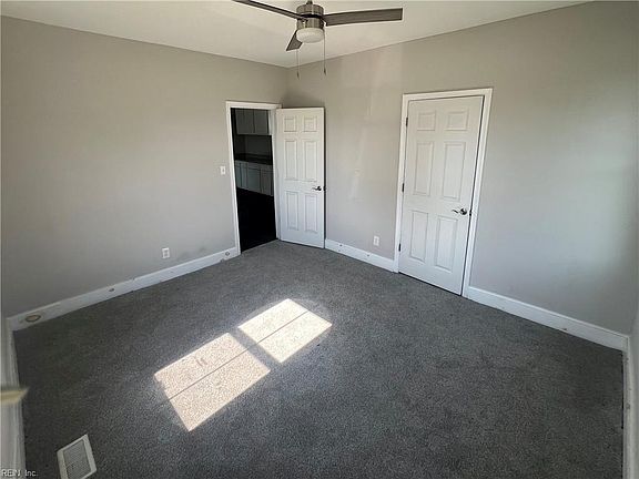 5th image of 607 E Pembroke Ave