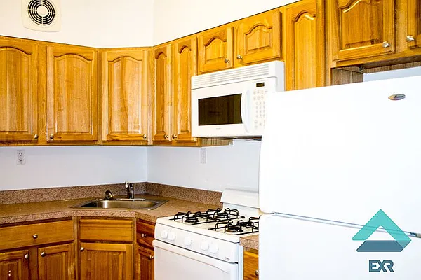 Rented by EXR | media 2