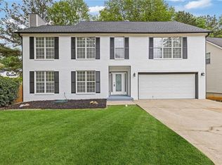 285 Camden Park Dr, Lawrenceville, GA 30046