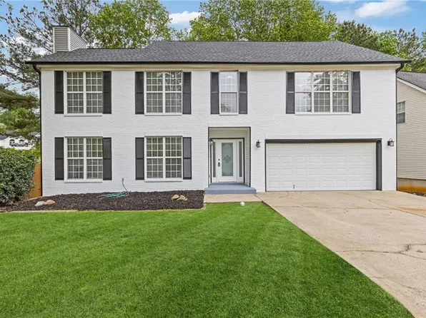 285 Camden Park Dr, Lawrenceville, GA 30046
