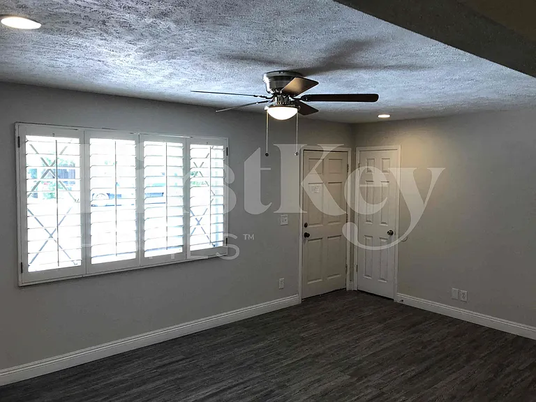 7427 E McKinley St — Photo 5