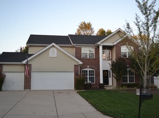 218 Arbor Trails Dr, Ballwin, MO