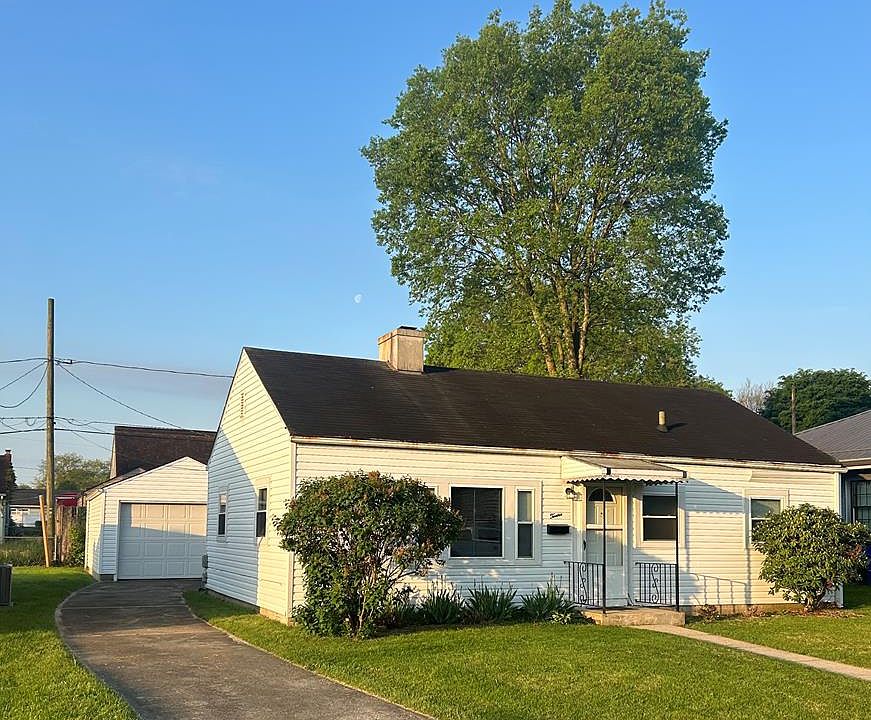 1st image of 12 Berkley Dr