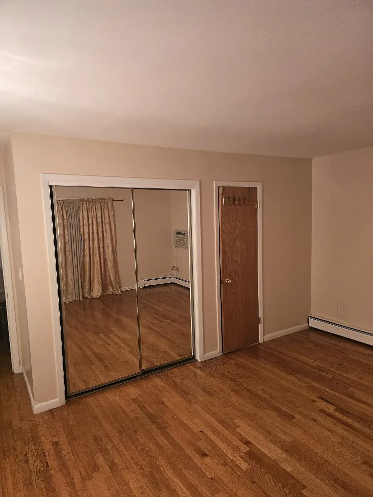 3 bed, 1.5 bath, 1500 sqft, $3,600 — Photo 4