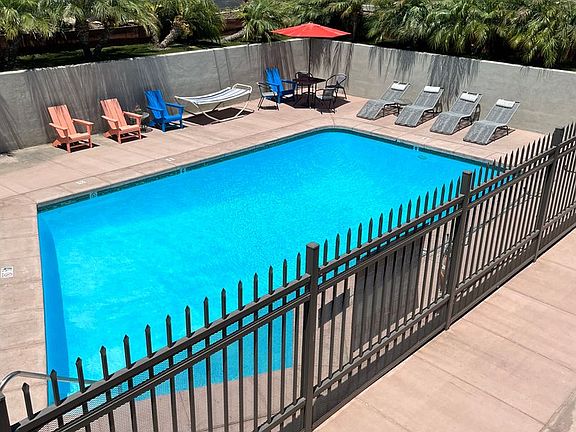 2nd image of 5747 Lauretta St APT 2