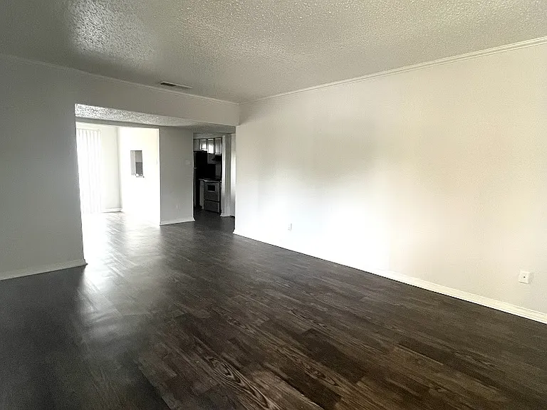 Le Montreaux Apartments — Photo 139