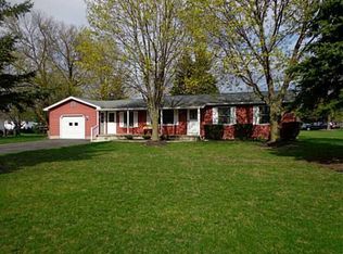 1 Stoney Oak Cir, Caledonia, NY 14423