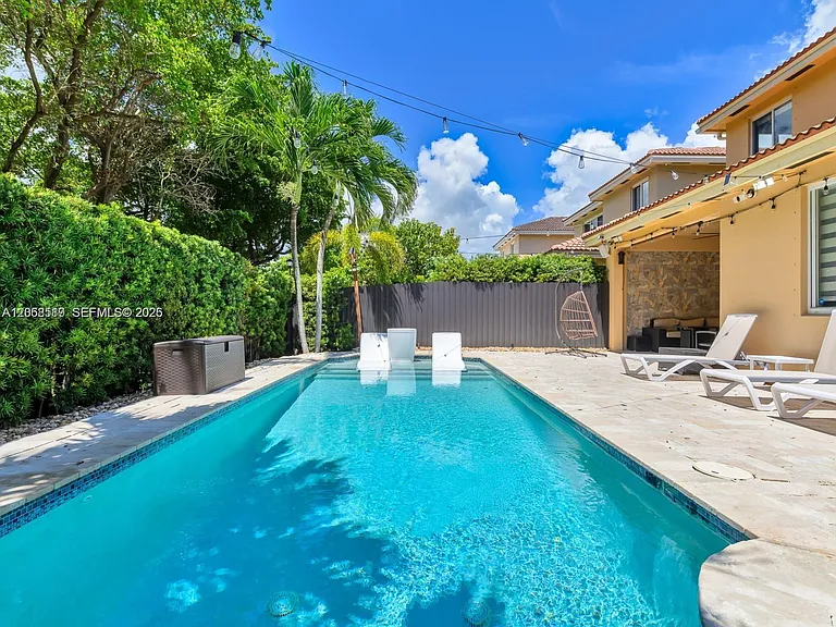 8956 SW 215th Ln — Photo 31