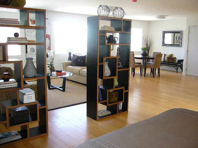 936 W Macarthur Blvd #5 — Photo 2