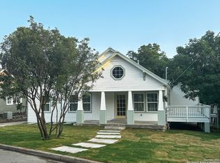 324 Albany St, Alamo Heights, TX 78209