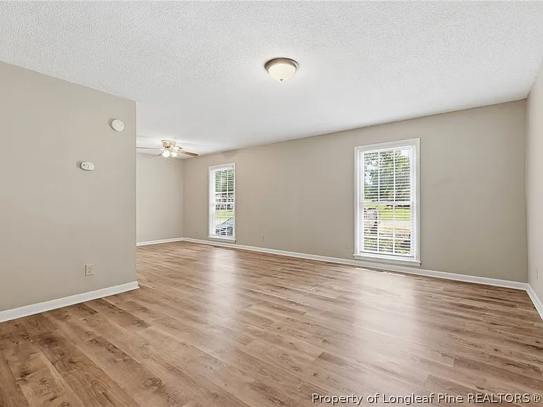1902 Paisley Ave — Photo 6