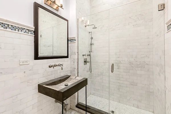 Sold by Compass | media 23