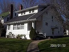 230 Oakgrove St photo 1