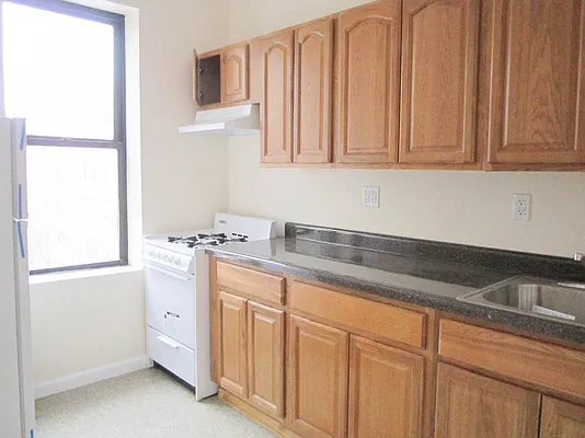 Rented by Bohemia Realty Group | media 22