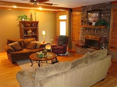 2nd image of 410 E Main St
