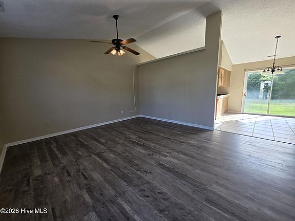 2nd image of 206 S Ginger Dr