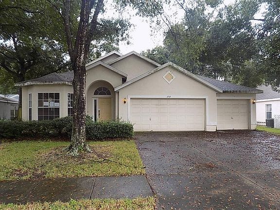2nd image of 3737 Hollow Wood Dr