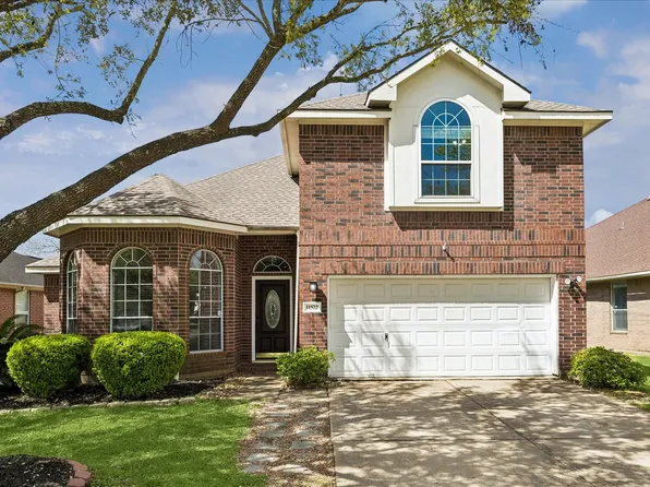 11522 Whittier Bridge Ln, Sugar Land, TX 77498