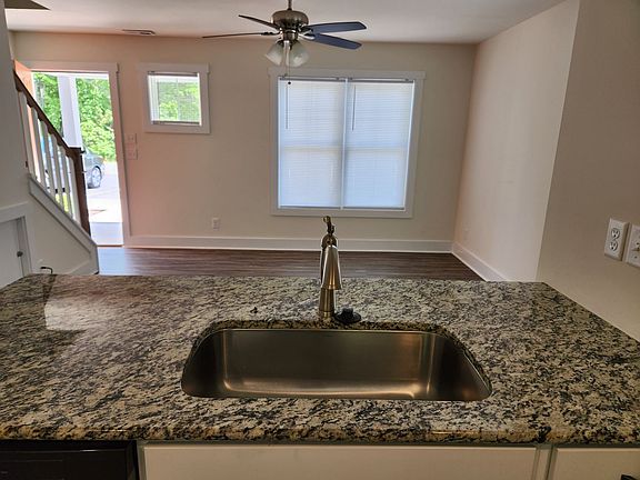 5th image of 201 N Dillard St Unit A