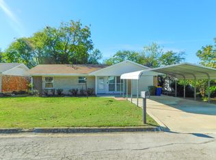 325 W Jones St, Krum, TX 76249