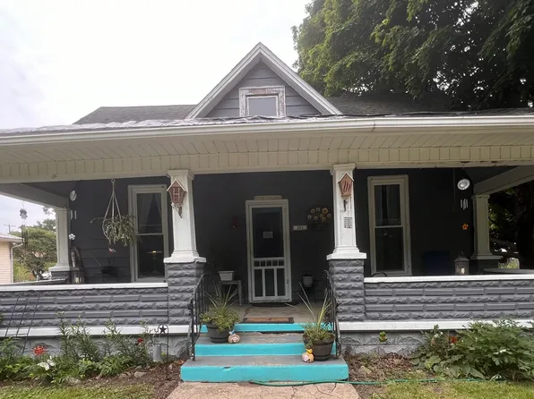 203 E Washington St, Waynetown, IN 47990