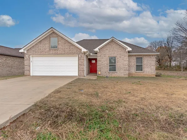 105 Redwood Dr, Bono, AR 72416