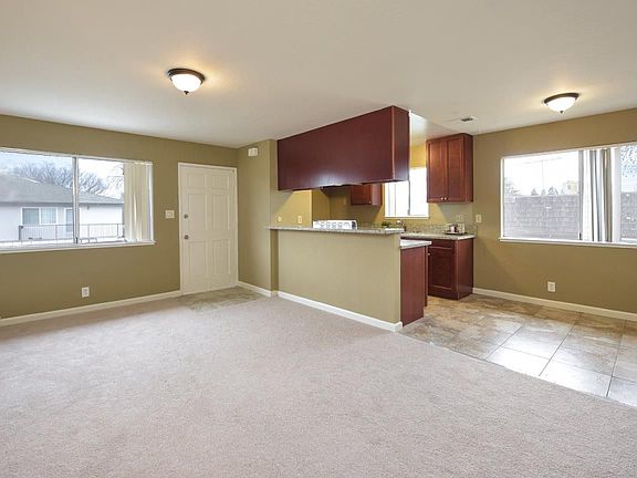 5th image of 1323 Shawn Dr Unit 4