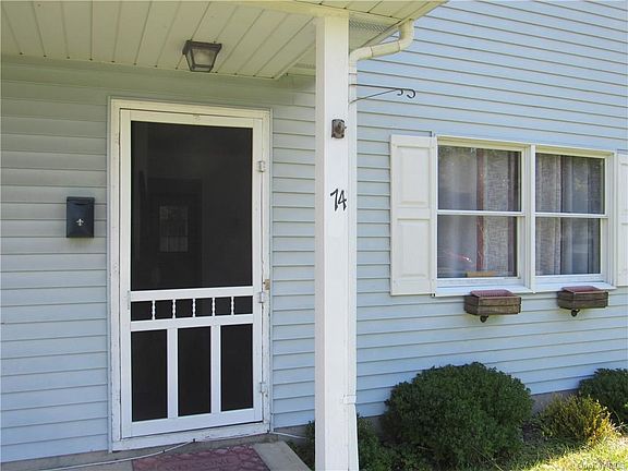 4th image of 74 Saint John St