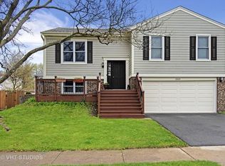 5019 Chambers Dr, Hoffman Estates, IL 60010