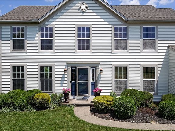 2nd image of 2579 Buckeye Blvd