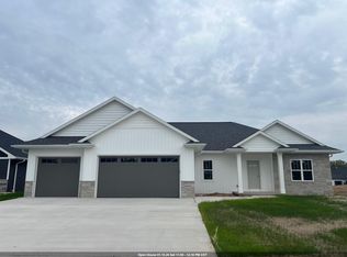 4450 Nature Rdg, Green Bay, WI 54313