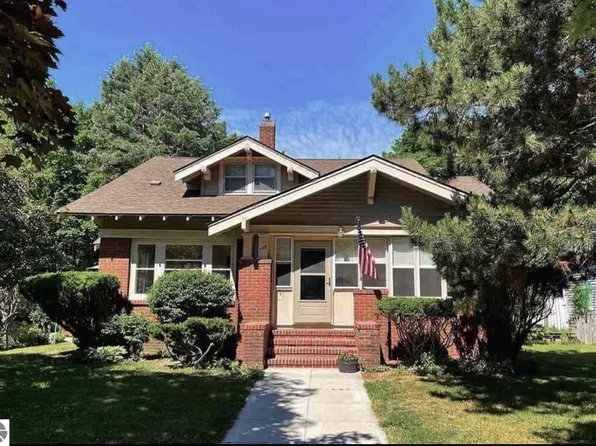 708 S Fancher St, Mount Pleasant, MI 48858