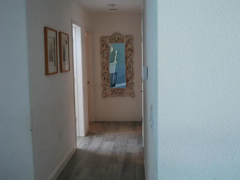Elaine Dr — Photo 12