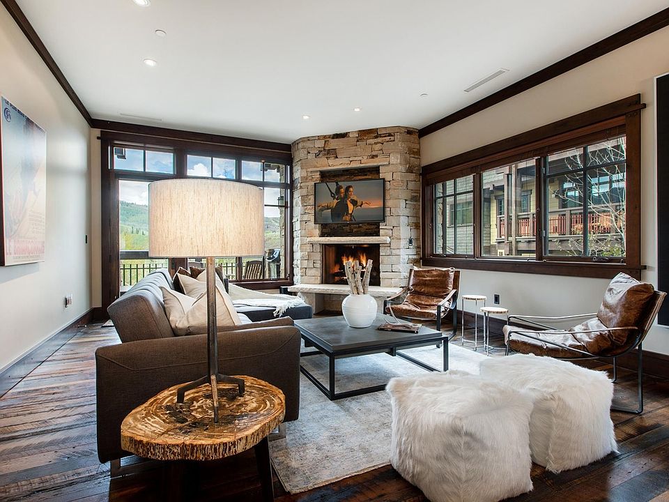 1st image of 8880 Empire Club Dr #109
