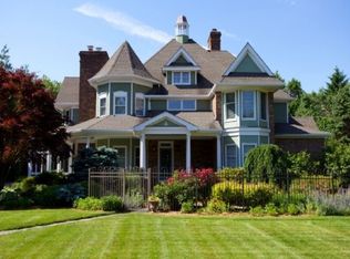 620 Franklin Lake Rd, Franklin Lakes, NJ 07417