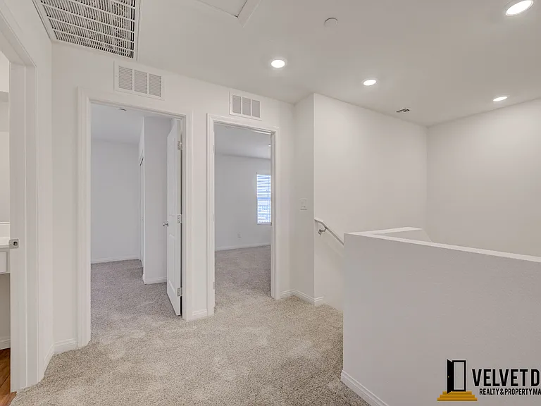 2725 Luzzi Walk #1 — Photo 13
