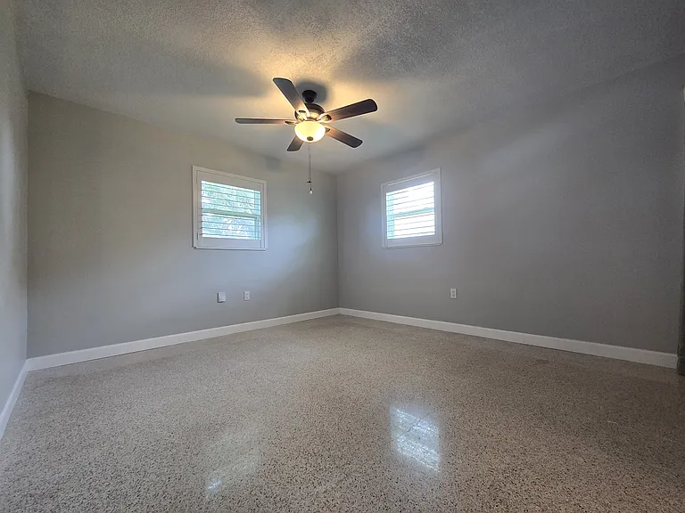 550 Capri Rd — Photo 25