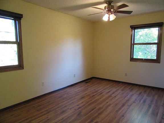 5th image of 235 172nd Ln NE