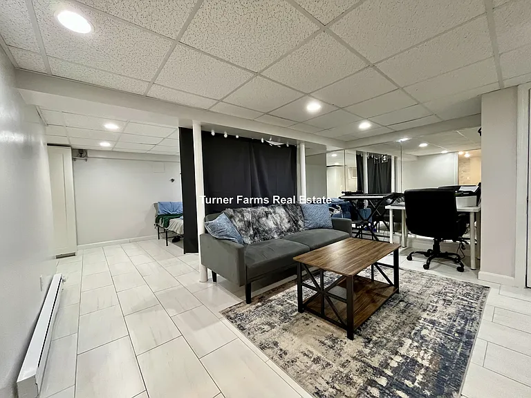 77 Fairfax St #B — Photo 4