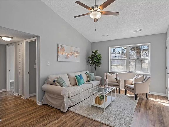 3rd image of 8833 Wrenwood Ln