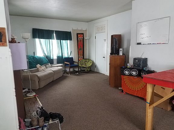 5th image of 155 Bradford St