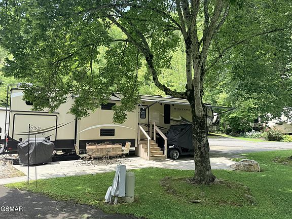 5th image of 4229 E Pkwy #279-lot 279