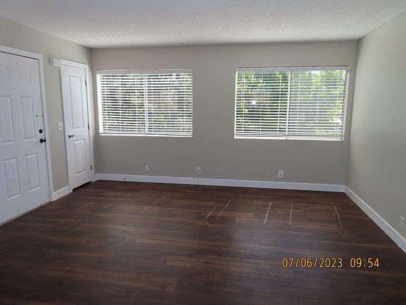 5th image of 28748 Calle Del Lago