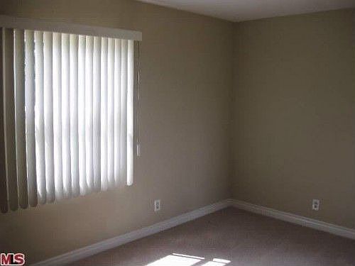 2nd image of 518 W Cherry St