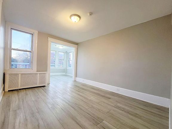 5th image of 15 Clifton Pl #2