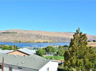 103 Cemetery Rd, Pateros, WA 98846