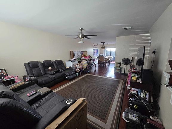 4th image of 5204 Bayside Dr #5204