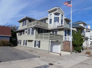 145 Hewlett Ave, Point Lookout, NY 11569