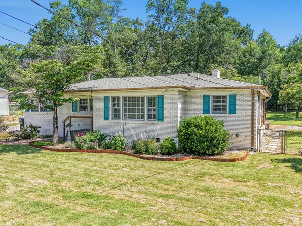 105 Sylvania Dr, Taylors, SC 29687