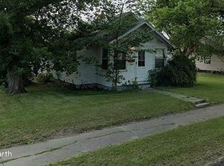 1304 2nd St SE, Minot, ND 58701